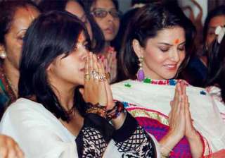 sunny leone feels proud to get compliment from... sunny leone feels proud to get compliment from...
