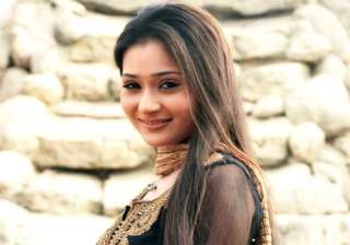 tv actor sara khan interrogated by mumbai police... tv actor sara khan interrogated by mumbai police...