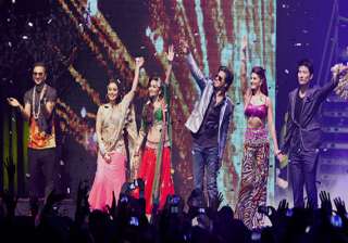 temptation reloaded shah rukh madhuri rani set... temptation reloaded shah rukh madhuri rani set...