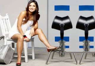tussauds approach kareena for wax replica - India... tussauds approach kareena for wax replica - India...