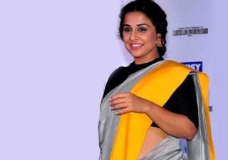 vidya balan pregnant dropped from durga rani... vidya balan pregnant dropped from durga rani...