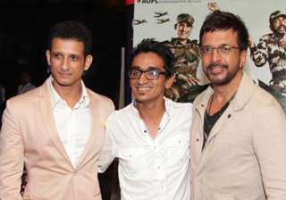 war chhod na yaar director plans special... war chhod na yaar director plans special...