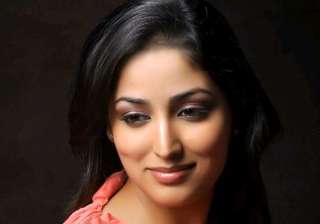 yami gautam supports food for soul campaign -... yami gautam supports food for soul campaign -...