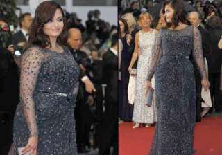 64 pc respondents want privacy for aishwarya on... 64 pc respondents want privacy for aishwarya on...