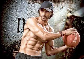 arjun rampal to sacrifice diet for vacation with... arjun rampal to sacrifice diet for vacation with...