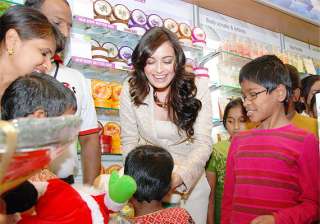 dia mirza to create eco awareness among children... dia mirza to create eco awareness among children...