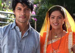 diya aur baati hum sandhya sooraj meet their fans... diya aur baati hum sandhya sooraj meet their fans...