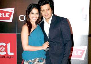 it s official genelia is pregnant riteish... it s official genelia is pregnant riteish...