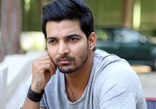 harshvardhan rane doesn t discriminate between... harshvardhan rane doesn t discriminate between...