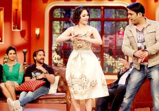 riteish saif sajid turn comedy nights with kapil... riteish saif sajid turn comedy nights with kapil...