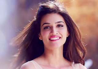 kriti sanon seeks balance between south industry... kriti sanon seeks balance between south industry...