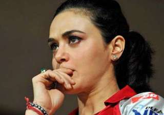 preity zinta molestation case mumbai police... preity zinta molestation case mumbai police...