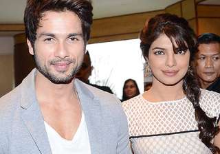 shahid kapoor to romance priyanka chopra in next... shahid kapoor to romance priyanka chopra in next...