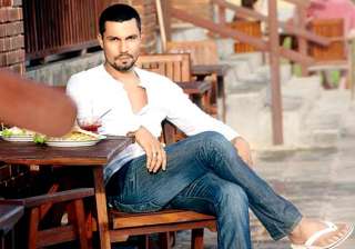 randeep hooda i m with the times not behind it -... randeep hooda i m with the times not behind it -...