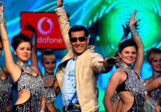 salman khan s hit dance moves see pics - India TV salman khan s hit dance moves see pics - India TV