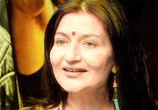 amitabh bachchan s yudh actress sarika wants... amitabh bachchan s yudh actress sarika wants...