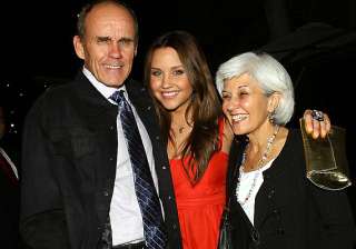 bynes needed shift to the canyon parents - India... bynes needed shift to the canyon parents - India...
