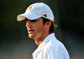 ashton kutcher victim of cyber scam - India TV ashton kutcher victim of cyber scam - India TV