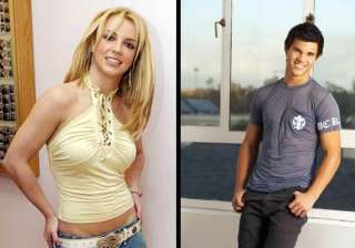 britney spears has a fan in taylor lautner -... britney spears has a fan in taylor lautner -...