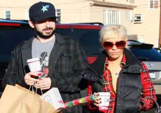 christina aguilera officially divorced from... christina aguilera officially divorced from...