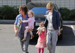 family comes first for nicole kidman - India TV family comes first for nicole kidman - India TV
