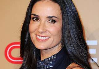 friend says on call demi moore was convulsing -... friend says on call demi moore was convulsing -...