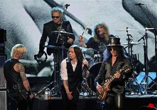 guns n roses jams way into rock hall axl rose... guns n roses jams way into rock hall axl rose...
