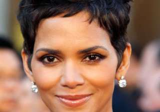 halle berry to launch tv production company -... halle berry to launch tv production company -...