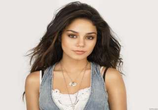 vanessa hudgens got mean to efron s fans - India... vanessa hudgens got mean to efron s fans - India...