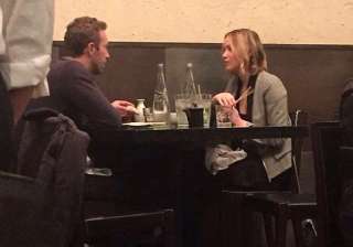 jennifer lawrence chris martin enjoy friendly... jennifer lawrence chris martin enjoy friendly...