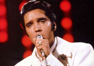 australian town pays tribute to elvis presley -... australian town pays tribute to elvis presley -...