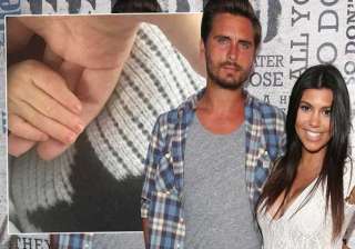 kourtney kardashian shares first image of newborn... kourtney kardashian shares first image of newborn...