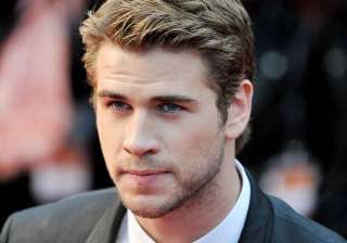 liam hemsworth offered independence day sequel -... liam hemsworth offered independence day sequel -...