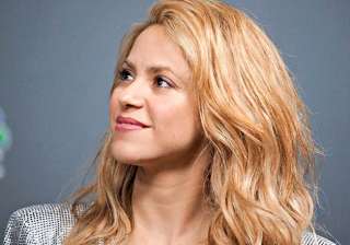 pregnant shakira to host world baby shower -... pregnant shakira to host world baby shower -...