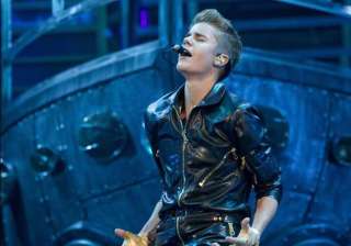 justin bieber plans a tour in 2015 - India TV justin bieber plans a tour in 2015 - India TV