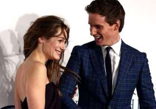 eddie redmayne s wife keeps him humble - India TV eddie redmayne s wife keeps him humble - India TV