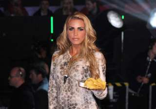 katie price won t quit celebrity big brother -... katie price won t quit celebrity big brother -...
