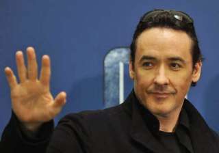 john cusack gets a star fame - India TV john cusack gets a star fame - India TV
