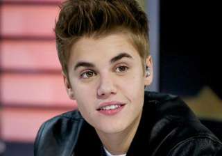 justin bieber gets clean chit in hit and run case... justin bieber gets clean chit in hit and run case...