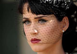 katy perry s ocd started in childhood - India TV katy perry s ocd started in childhood - India TV