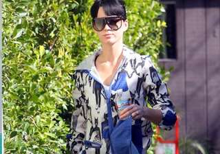 katy perry struggles to understand feminism -... katy perry struggles to understand feminism -...