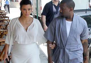 kim kardashian struggles with baby weight - India... kim kardashian struggles with baby weight - India...