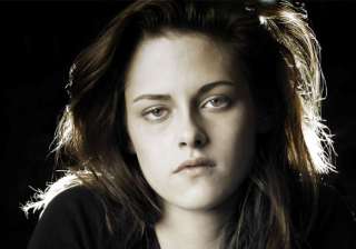 kristen stewart still not over her ex boyfriend... kristen stewart still not over her ex boyfriend...