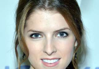 men must pay on first date says anna kendrick -... men must pay on first date says anna kendrick -...