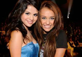miley cyrus selena gomez once fought over nick... miley cyrus selena gomez once fought over nick...