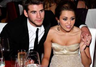 miley cyrus going through best phase post her... miley cyrus going through best phase post her...