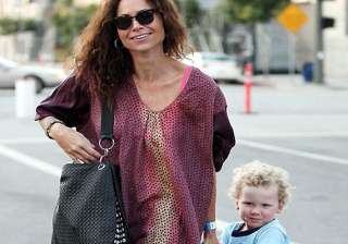 minnie driver guilty for not giving enough time... minnie driver guilty for not giving enough time...