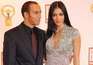 nicole scherzinger secretly meets lewis hamilton... nicole scherzinger secretly meets lewis hamilton...