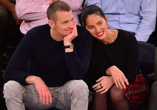 olivia munn aaron rodgers very happy together -... olivia munn aaron rodgers very happy together -...