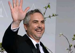 oscars 2014 alfonso cuaron wins best director... oscars 2014 alfonso cuaron wins best director...